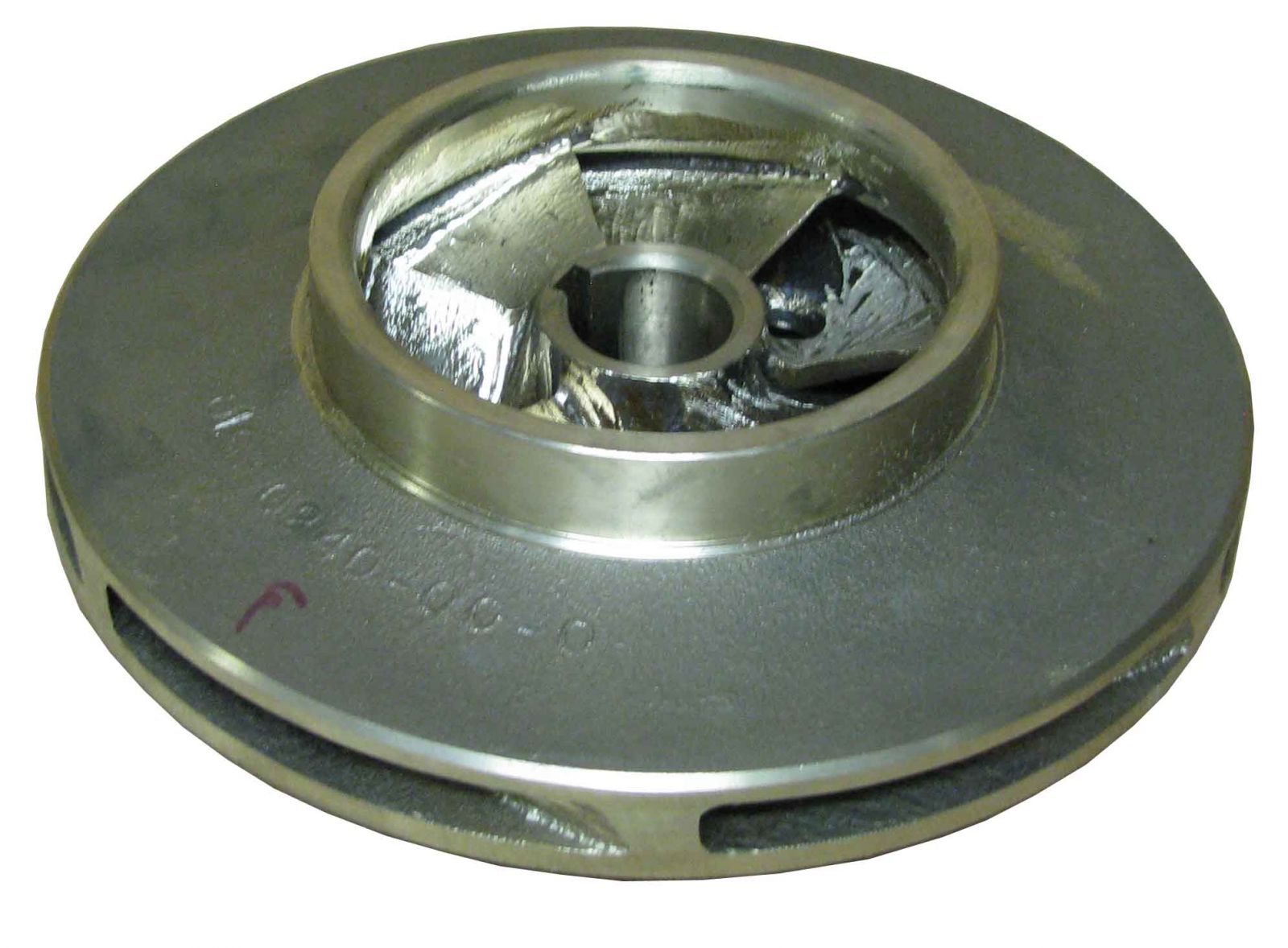 Cánh quạt dạng ly tâm khép kín (High head closed chanel impeller)